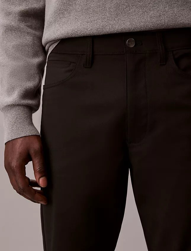 Pantalon droit standard extensible à 5 poches Pantalon droit standard extensible à 5 poches
