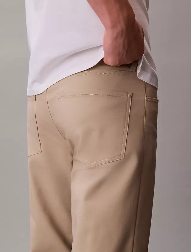 Pantalon droit standard extensible à 5 poches Pantalon droit standard extensible à 5 poches