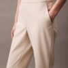 Pantalon fuselé extensible raffiné Pantalon fuselé extensible raffiné