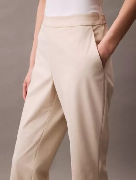 Pantalon fuselé extensible raffiné