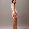 Pantalon à jambes larges en satin froissé Pantalon à jambes larges en satin froissé