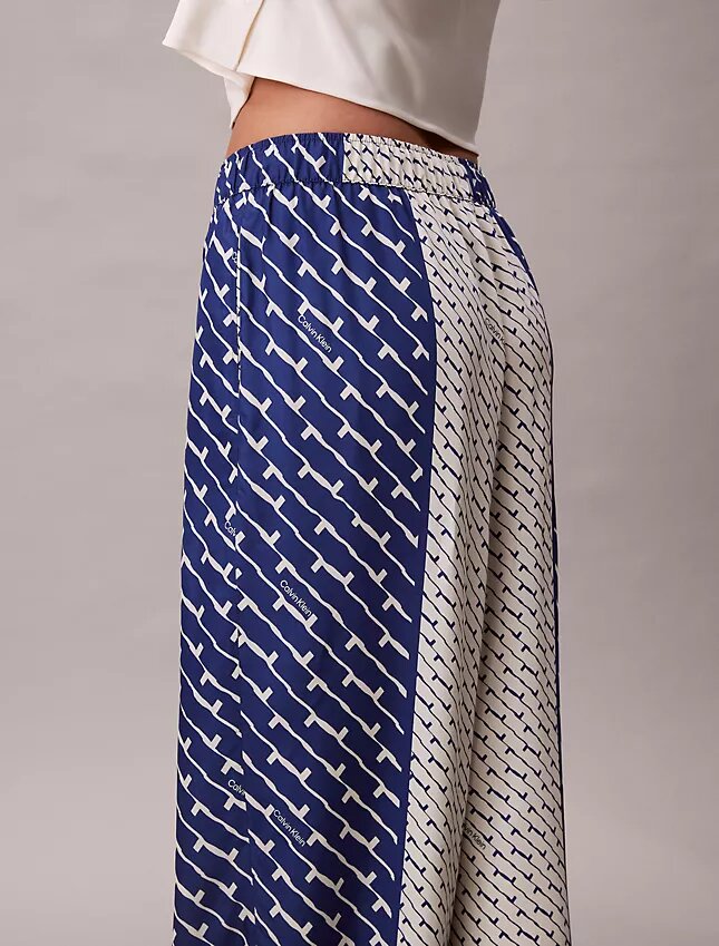 Pantalon à jambes larges en sergé de viscose imprimé Pantalon à jambes larges en sergé de viscose imprimé