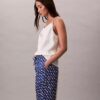 Pantalon à jambes larges en sergé de viscose imprimé Pantalon à jambes larges en sergé de viscose imprimé