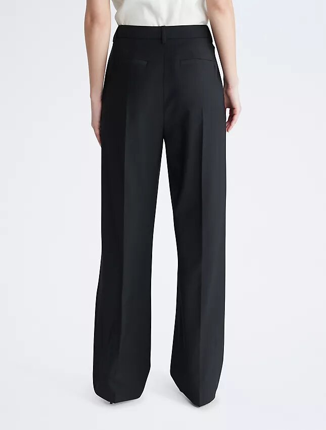 Pantalon large ajusté Pantalon large ajusté
