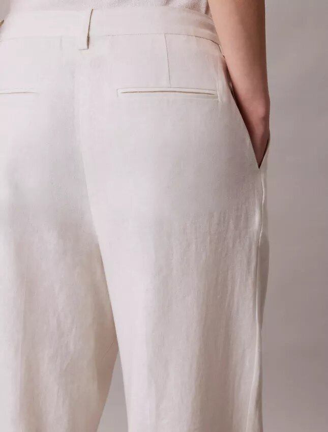 Pantalon large ajusté en mélange de lin Pantalon large ajusté en mélange de lin