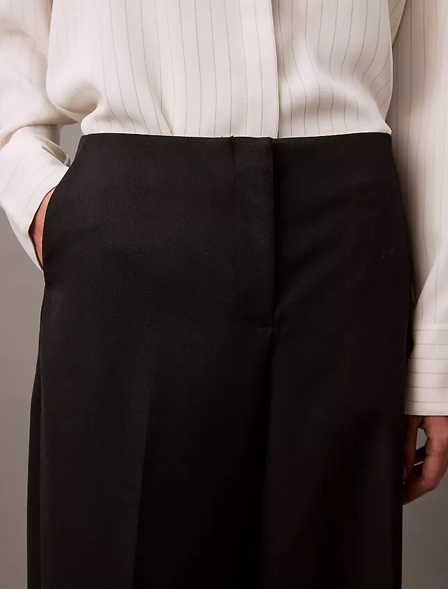 Pantalon large en crêpe Pantalon large en crêpe