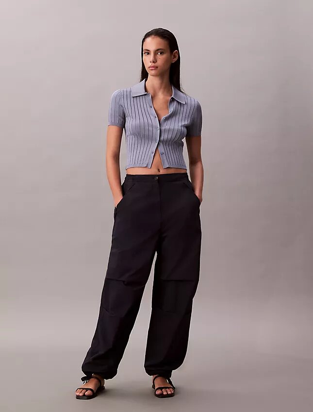 Pantalon parachute en nylon froissé Pantalon parachute en nylon froissé