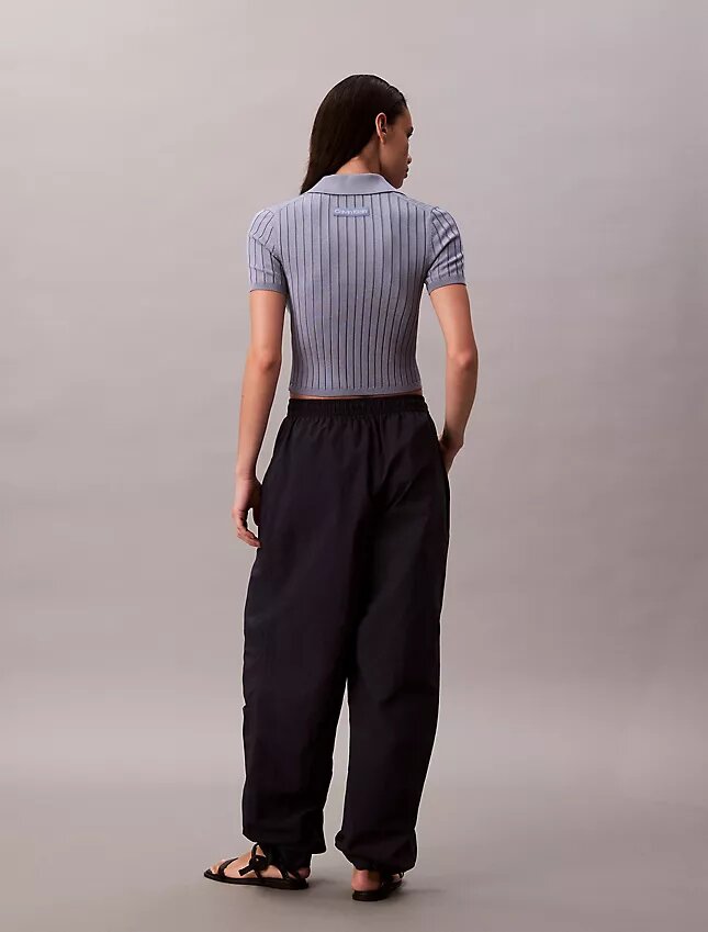 Pantalon parachute en nylon froissé Pantalon parachute en nylon froissé