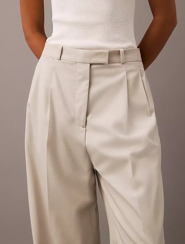 Pantalon plissé en gabardine de laine mélangée Pantalon plissé en gabardine de laine mélangée