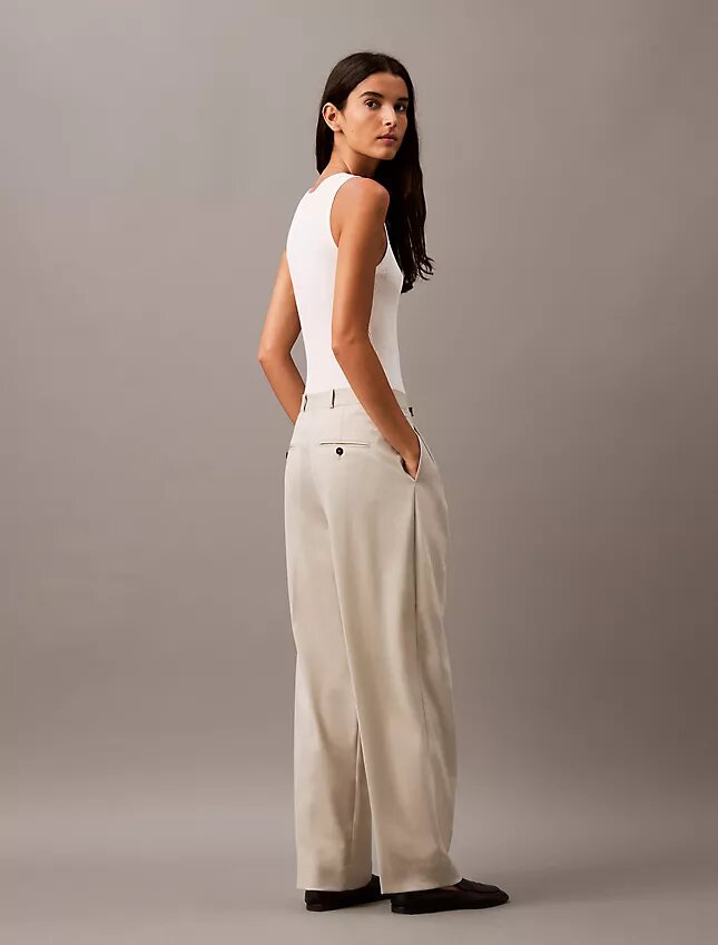 Pantalon plissé en gabardine de laine mélangée Pantalon plissé en gabardine de laine mélangée