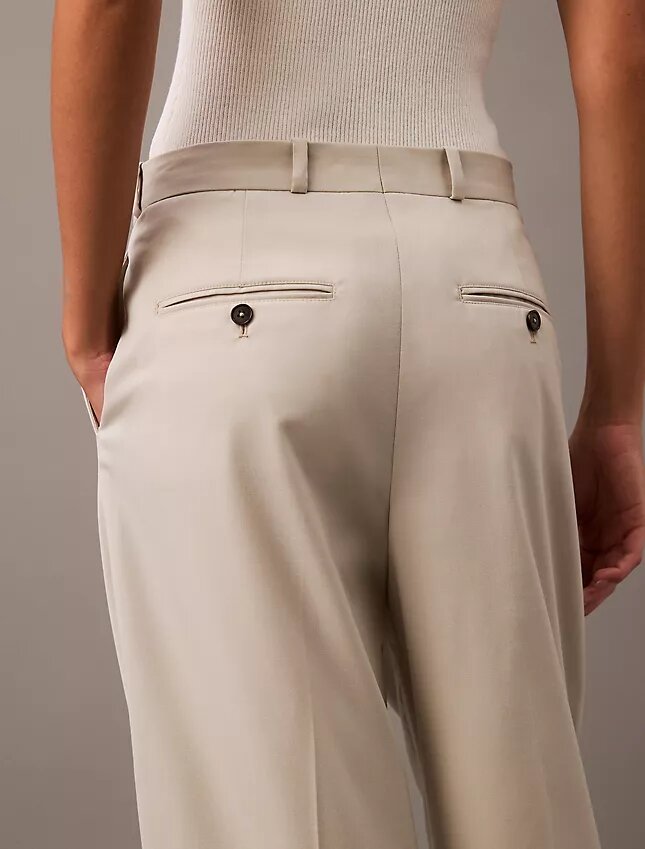 Pantalon plissé en gabardine de laine mélangée Pantalon plissé en gabardine de laine mélangée