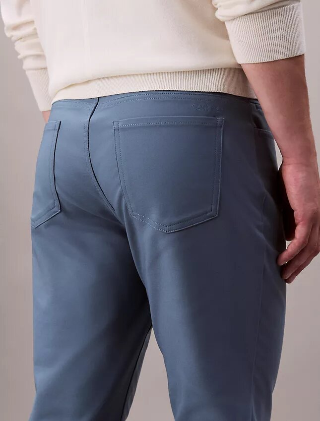 Pantalon slim à 5 poches Pantalon slim à 5 poches