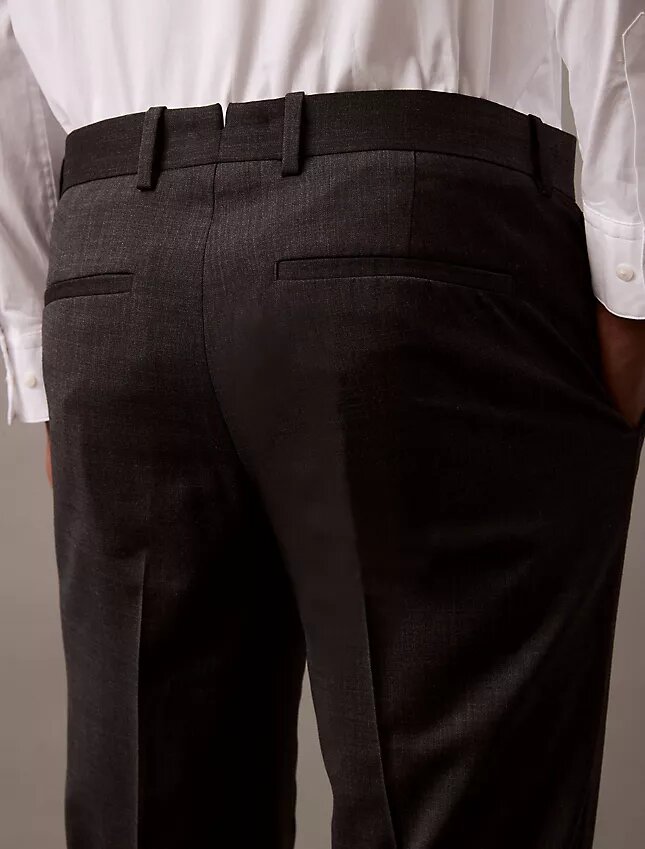 Pantalon slim ajusté en laine mélangée Pantalon slim ajusté en laine mélangée
