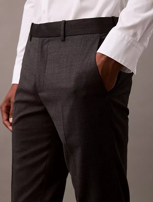 Pantalon slim ajusté en laine mélangée Pantalon slim ajusté en laine mélangée
