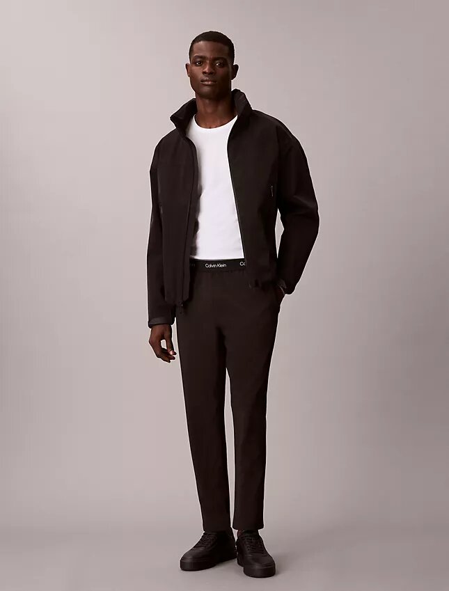 Pantalon tissé avec logo sport moderne à la taille Pantalon tissé avec logo sport moderne à la taille