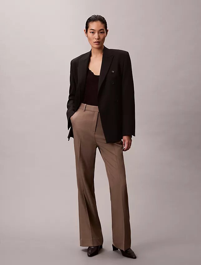 Pantalon évasé ajusté Pantalon évasé ajusté