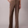 Pantalon évasé ajusté Pantalon évasé ajusté