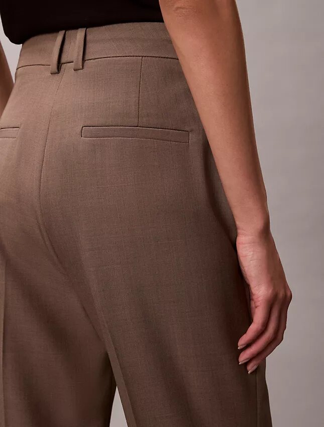 Pantalon évasé ajusté Pantalon évasé ajusté