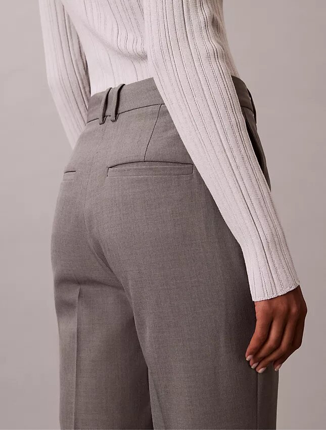 Pantalon évasé ajusté Pantalon évasé ajusté