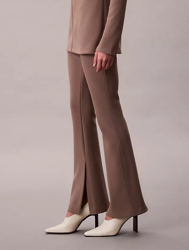 Pantalon évasé en maille ajusté à enfiler Pantalon évasé en maille ajusté à enfiler