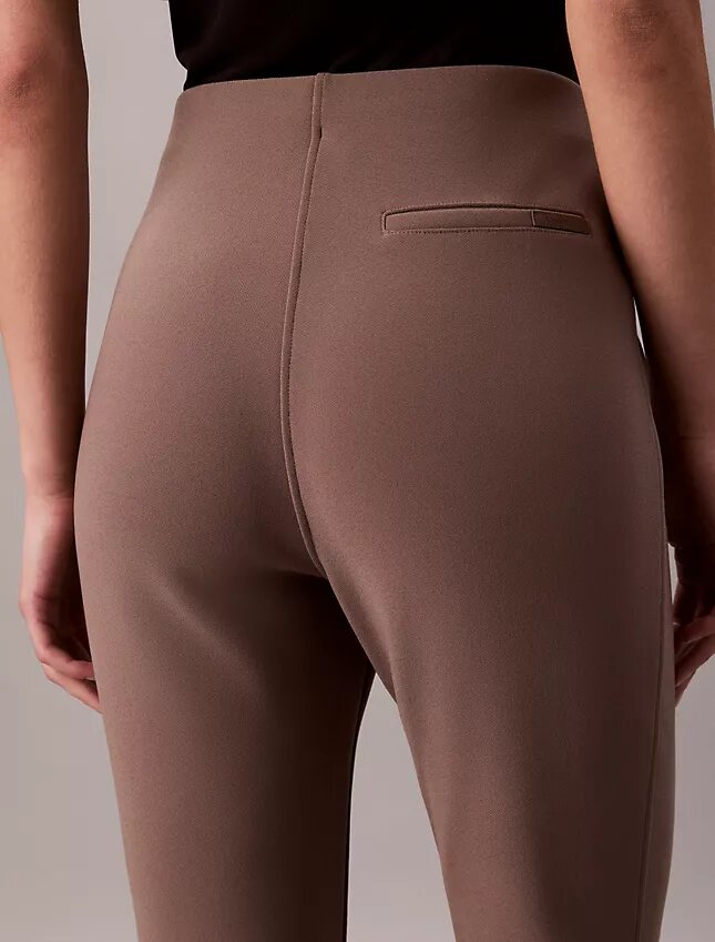 Pantalon évasé en maille ajusté à enfiler Pantalon évasé en maille ajusté à enfiler