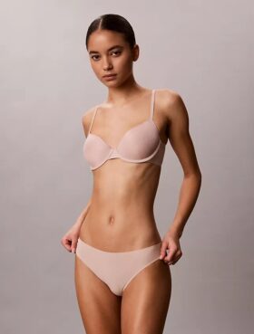 Perfectly Fit Demi Bra ultra-léger et légèrement rembourré, pour un ajustement parfait Perfectly Fit Demi Bra ultra-léger et légèrement rembourré, pour un ajustement parfait