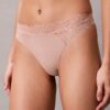 Perfectly Fit Thong en dentelle Perfectly Fit Thong en dentelle