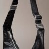 Petit sac à bandoulière incurvé