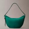 Petit sac en nylon en forme de croissant