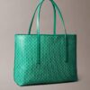 Petit sac fourre-tout avec logo emblématique sur toute la surface et pochette Petit sac fourre-tout avec logo emblématique sur toute la surface et pochette