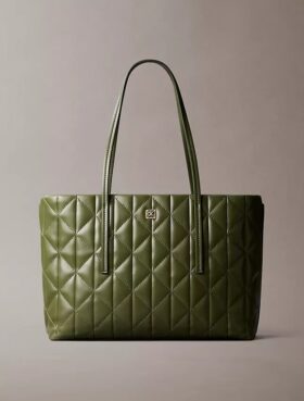 Petit sac fourre-tout matelassé avec logo Petit sac fourre-tout matelassé avec logo