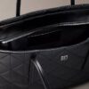 Petit sac fourre-tout matelassé avec logo