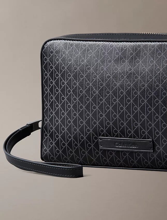 Pochette à logo emblématique sur toute la surface Pochette à logo emblématique sur toute la surface