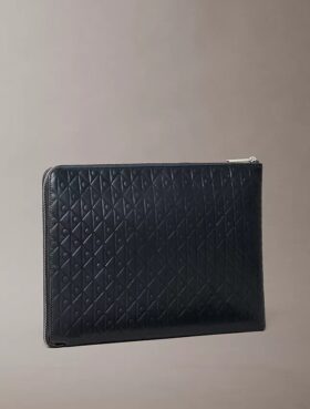 Pochette zippée avec logo emblématique sur toute la surface