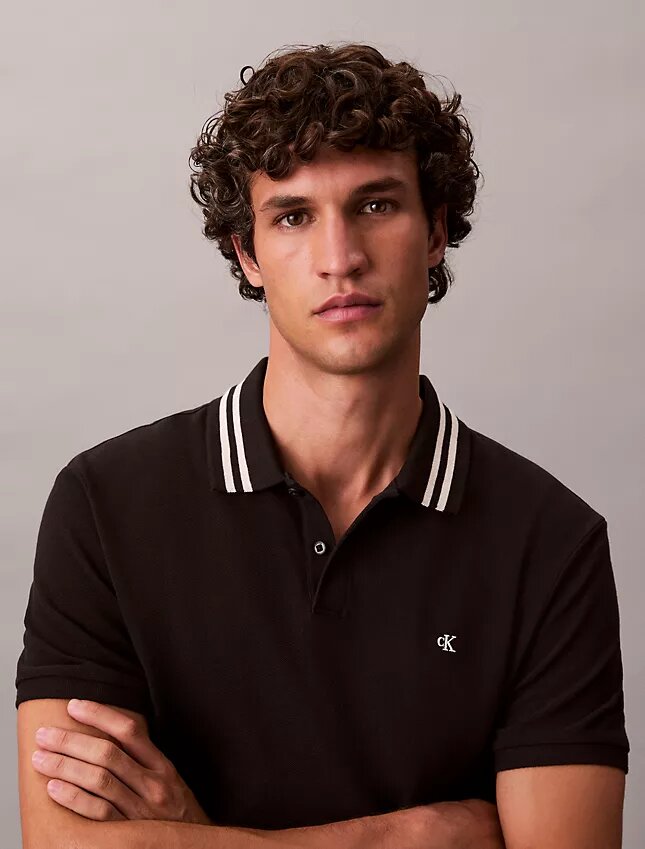 Polo classique à col et poignets en piqué Monogram Polo classique à col et poignets en piqué Monogram