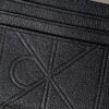 Porte-cartes avec logo en relief Porte-cartes avec logo en relief