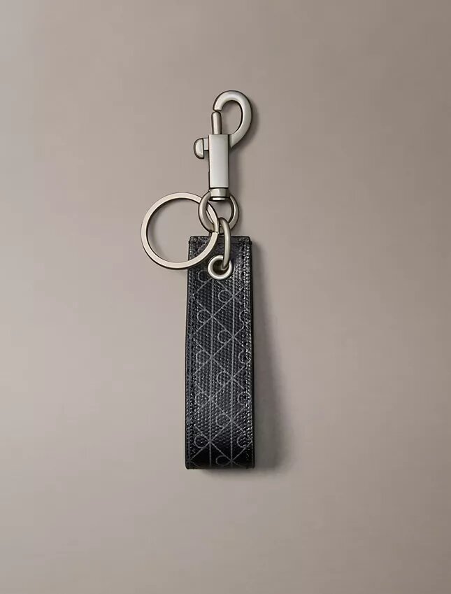 Porte-clés avec logo emblématique sur toute la surface Porte-clés avec logo emblématique sur toute la surface