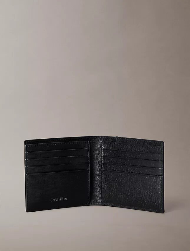 Portefeuille à deux volets avec logo emblématique et pochette à monnaie Portefeuille à deux volets avec logo emblématique et pochette à monnaie
