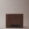Portefeuille à deux volets avec logo emblématique sur toute la surface et pochette à monnaie Portefeuille à deux volets avec logo emblématique sur toute la surface et pochette à monnaie
