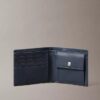 Portefeuille à deux volets avec logo emblématique sur toute la surface et pochette à monnaie Portefeuille à deux volets avec logo emblématique sur toute la surface et pochette à monnaie