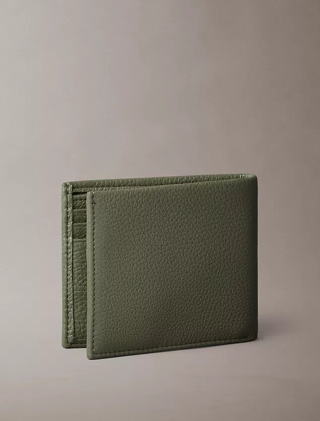 Portefeuille à deux volets en cuir grainé Portefeuille à deux volets en cuir grainé
