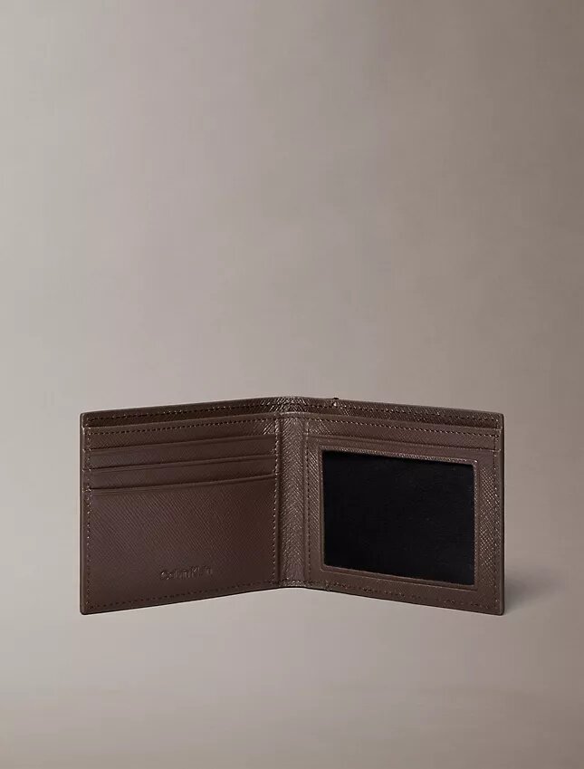 Portefeuille à deux volets en cuir Saffiano raffiné Portefeuille à deux volets en cuir Saffiano raffiné