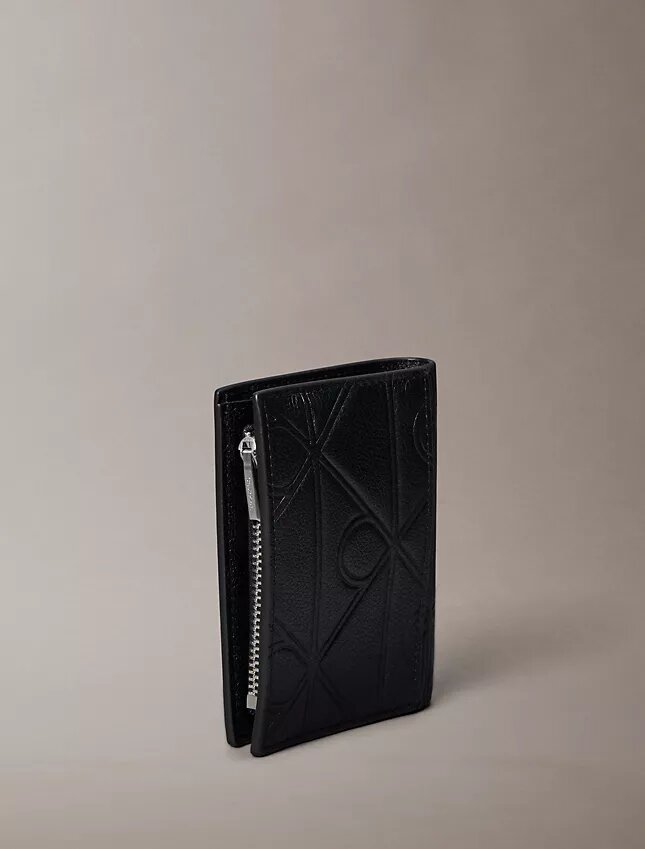 Portefeuille fin à deux volets avec logo en relief Portefeuille fin à deux volets avec logo en relief