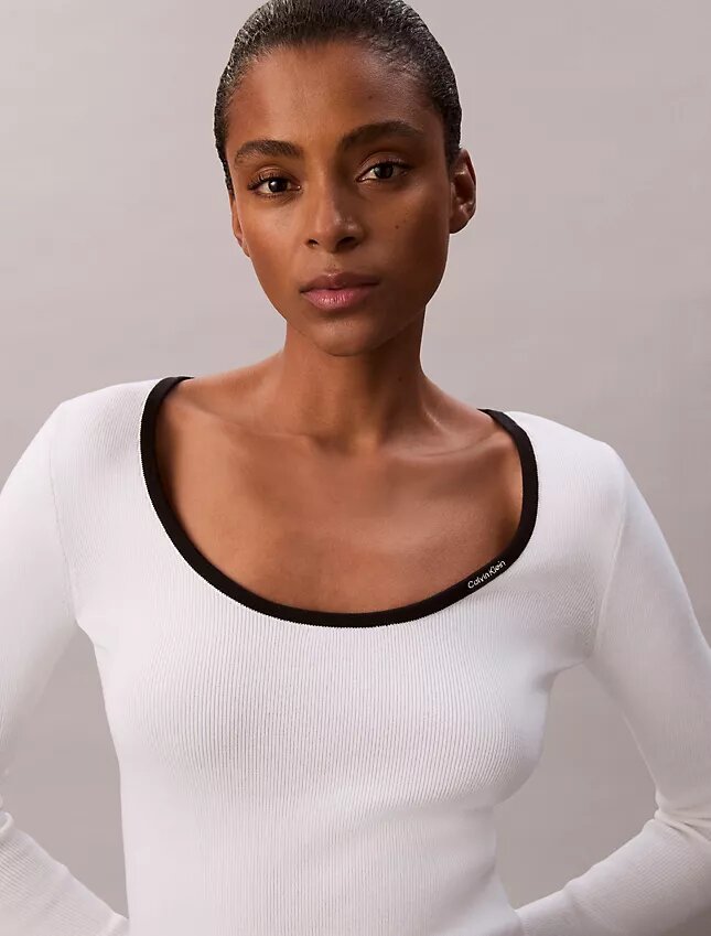 Pull classique à encolure dégagée en coton mélangé Pull classique à encolure dégagée en coton mélangé