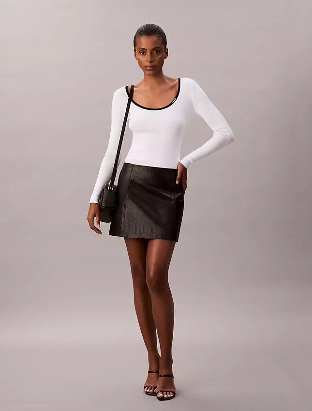 Pull classique à encolure dégagée en coton mélangé Pull classique à encolure dégagée en coton mélangé