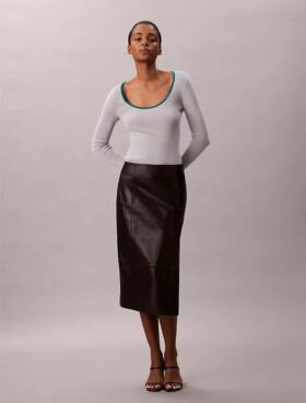Pull classique à encolure dégagée en coton mélangé Pull classique à encolure dégagée en coton mélangé