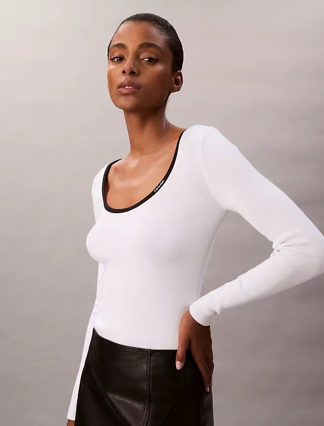 Pull classique à encolure dégagée en coton mélangé Pull classique à encolure dégagée en coton mélangé