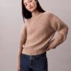 Pull à col roulé ample en maille côtelée épaisse