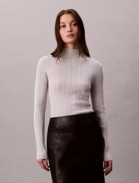 Pull à col roulé en viscose mélangée Pull à col roulé en viscose mélangée