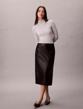 Pull à col roulé en viscose mélangée Pull à col roulé en viscose mélangée